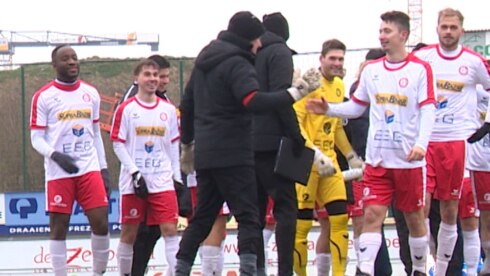 2022-12-18 00:00:00 - Gullegem maakt brandhout van KVK Westhoek