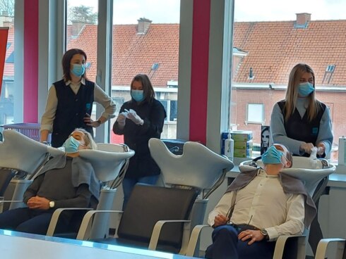2021-03-15 00:00:00 - Hoog bezoek in Centrum Leren en Werken in Kortrijk