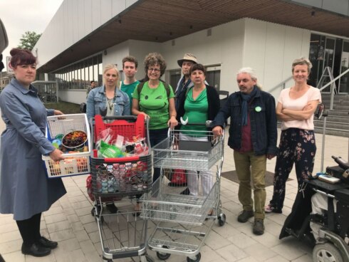 2018-06-02 00:00:00 - Plastic attack in Brugge door milieubewuste klanten