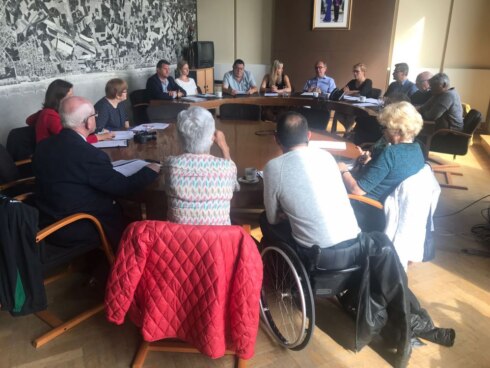 2018-06-11 00:00:00 - Mensen met beperking en senioren leggen eisen voor aan politiek