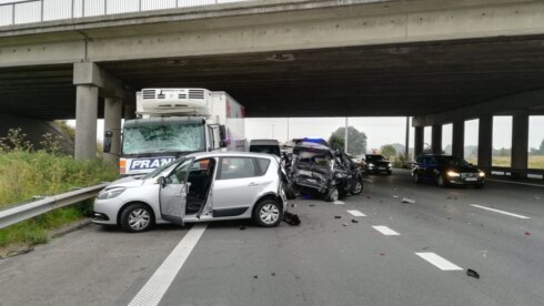2018-09-04 00:00:00 - Ongeval met vijf wagens op E403 Roeselare