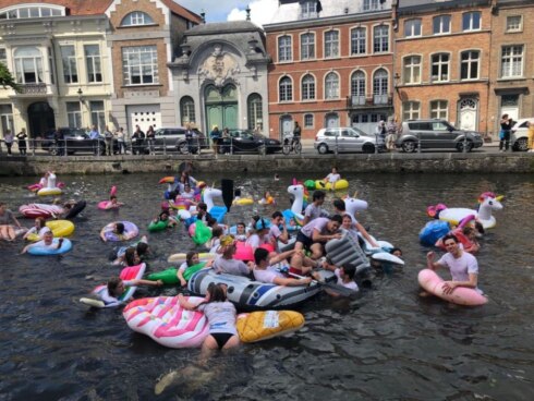 2019-06-11 00:00:00 - Bijna examens: leerlingen springen in reitjes