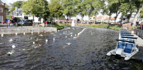 2019-09-07 00:00:00 - West-Vlaming Swolfs derde op halve triatlon Knokke-Heist