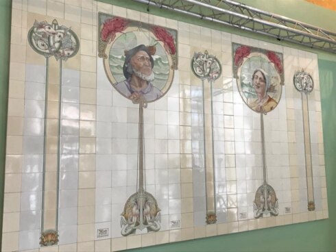 2019-09-08 00:00:00 - Vissersverleden herdacht met gerestaureerd tegeltableau