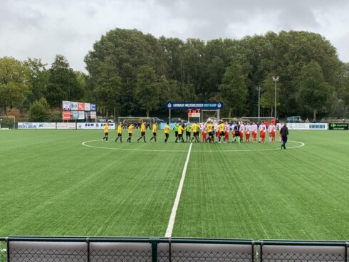 2019-09-29 00:00:00 - Oostkamp en Lauwe kampen bovenin het klassement: 3-2