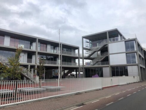 2019-10-12 00:00:00 - Buren openen nieuw schoolgebouw in Waregem