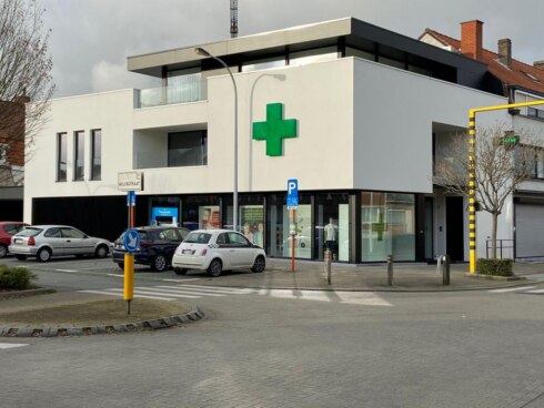 2020-01-12 00:00:00 - Gewapende man overvalt apotheek in Heule