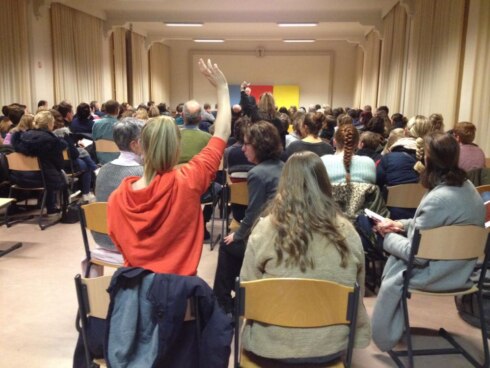 2020-01-21 00:00:00 - Veel zorgen en vragen op infoavond over sluiting school Ruiselede