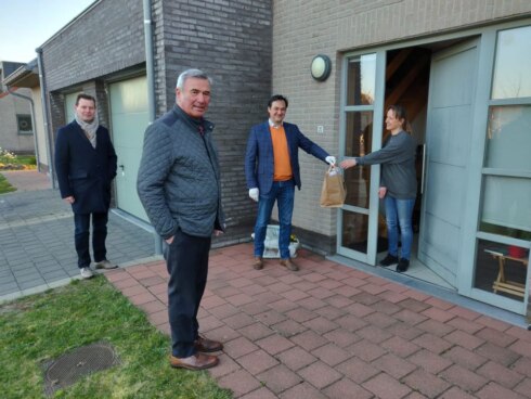 2020-04-05 00:00:00 - Rotary Tielt verrast personeel WZC Amphora met ontbijt