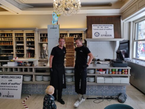 2020-06-28 00:00:00 - Wereldrecord wafels stapelen verbroken