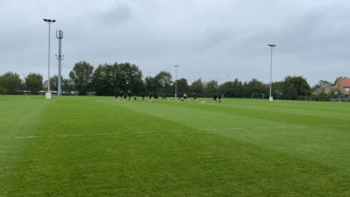 2020-09-08 00:00:00 - Spelers KSV Roeselare trainen ondanks onzekerheid