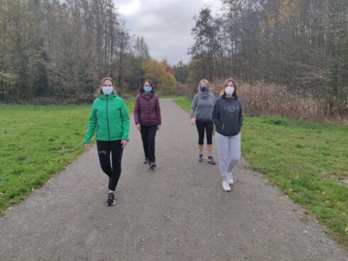 2020-11-21 00:00:00 - Mindful walking geeft energie en rust