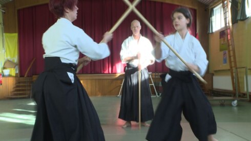 2021-02-14 00:00:00 - Gevechtssporten in familieverband: familie Bogaert doet aan Aikido