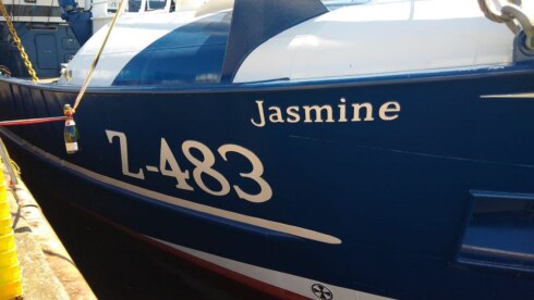 2021-05-29 00:00:00 - Vissersvloot huldigt voor eerst in 20 jaar nieuwe boot in