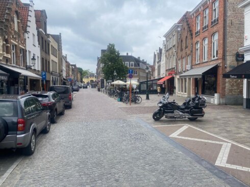 2021-07-09 00:00:00 - Brugge wil met actieplan Smedenstraat weer hip maken