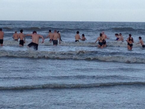 2022-01-02 00:00:00 - Kleine nieuwjaarsduik in Blankenberge