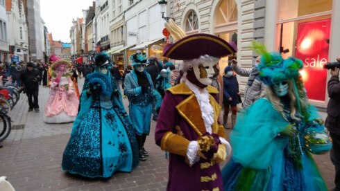 2022-01-22 00:00:00 - Stoet Venetiaanse Costumés in Brugge