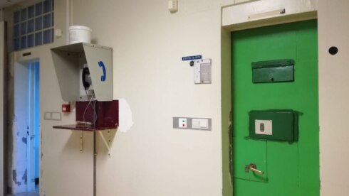 2022-02-15 00:00:00 - Verbouwingen gevangenis Ieper: " eigen sanitair, telefoon, internet en televisie voor elke gedetineerde"