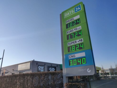 2022-03-19 00:00:00 - Drukte aan tankstations door prijsdaling blijft uit