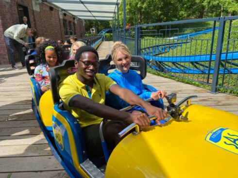 2022-05-26 00:00:00 - #LikeMe Coaster in Plopsaland De Panne officieel geopend