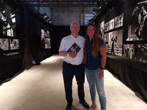 2022-09-02 00:00:00 - Fototentoonstelling over bokser Oshin Derieuw in Kuurne