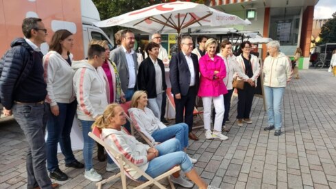 2022-09-10 00:00:00 - i-mens onderneemt actie in Brugge tegen personeelstekort