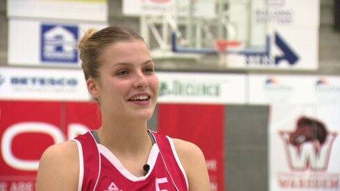 2022-12-18 00:00:00 - Maak kennis met baskettalent Nastja Claessens