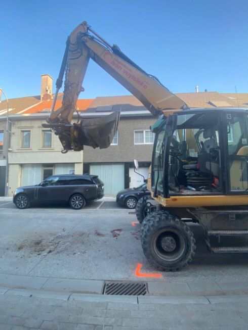 2023-02-15 00:00:00 - Ongeval met kraan Kuurne: slachtoffer (90) en kraanman beiden verantwoordelijk