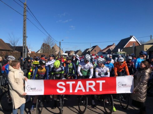2023-02-26 00:00:00 - Wolf wint Gent-Staden