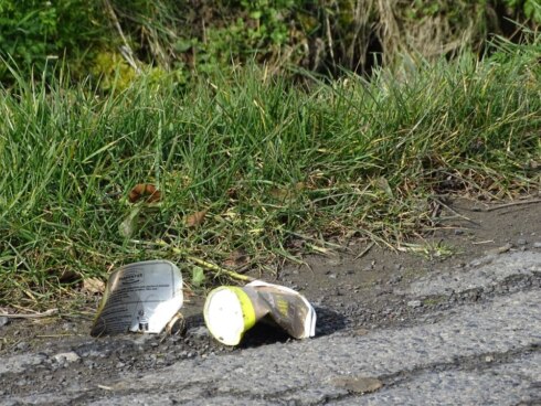 2023-04-03 00:00:00 - 201 ton afval opgeruimd langs gewestwegen in West-Vlaanderen