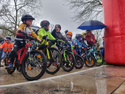 2023-03-26 00:00:00 - Kinderen rijden vandaag al de Ronde van Vlaanderen