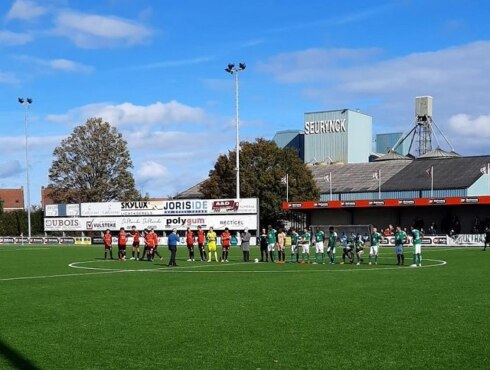 2020-10-04 00:00:00 - Winkel Sport laat eerste zege optekenen