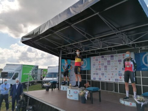 2020-08-20 00:00:00 - Wout van Aert volgt zichzelf op in Koksijde