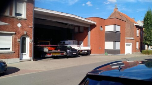2022-08-28 00:00:00 - Man raakt bedolven onder vals plafond in Moorsele en overlijdt