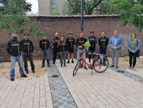 2021-06-25 00:00:00 - Younited Cycling Roeselare wil kwetsbare mensen op weg helpen