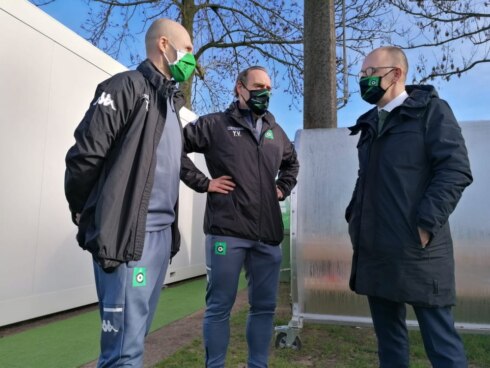2021-02-04 00:00:00 - Vanderhaeghe officieel voorgesteld als trainer Cercle Brugge