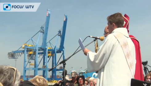 2019-06-23 00:00:00 - Zeewijding in Zeebrugge