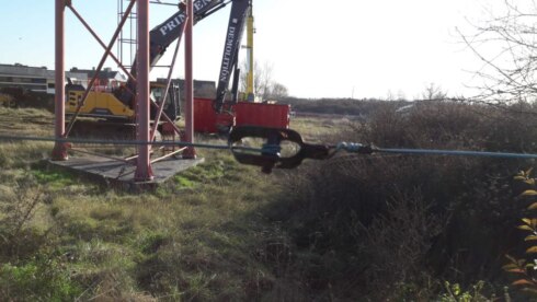 2018-12-12 00:00:00 - Twee arbeiders vallen neer met zendmast in Middelkerke