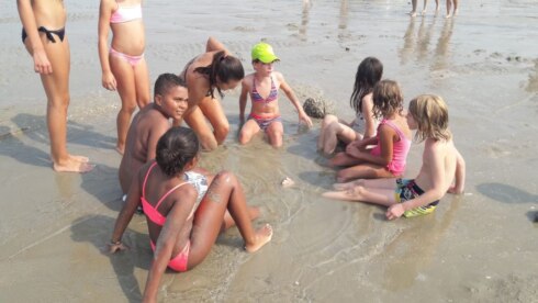 2019-08-27 00:00:00 - Opmerkelijk: zoetwaterbron op strand van De Panne