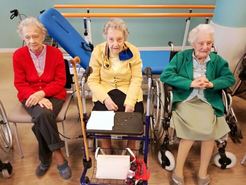 2017-11-22 00:00:00 - Drie zussen zijn samen 300 jaar oud