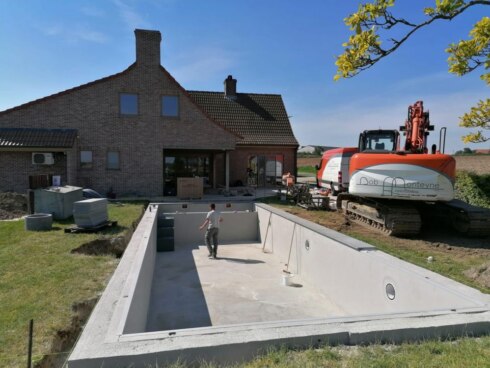 2020-05-07 00:00:00 - Vakantie in eigen tuin? Zwembadbouwers hebben handen vol