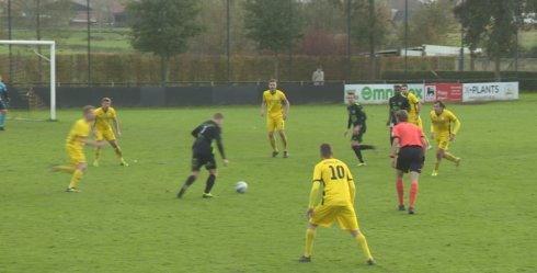 2021-11-07 00:00:00 - Zwevezele verliest van periodekampioen Ninove