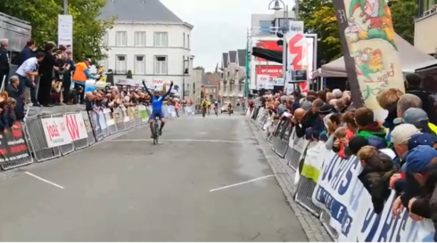 2019-10-11 00:00:00 - Brit Richardson wint Sluitingsprijs in Zwevezele
