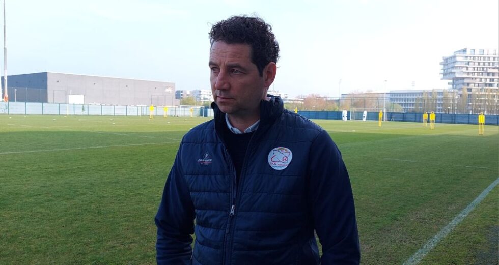 2023-09-05 00:00:00 - Zulte Waregem kondigt straks ontslag Frederik D'Hollander aan
