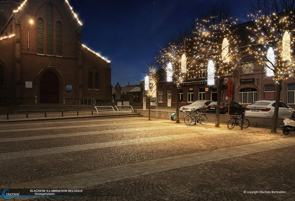 2020-11-09 00:00:00 - 1,3 miljoen lichtjes maken KortrijkverLICHT - bissegemplaats_0.jpg