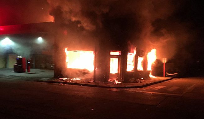 2019-03-14 00:00:00 - Brand vernielt huis naast tankstation in Zedelgem - brand-zedelgem.jpg
