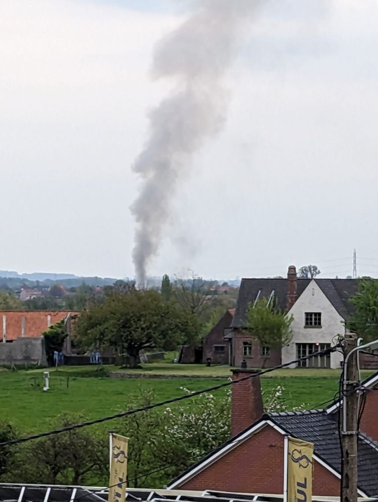 2023-04-30 00:00:00 - Uitslaande brand in Rollegem