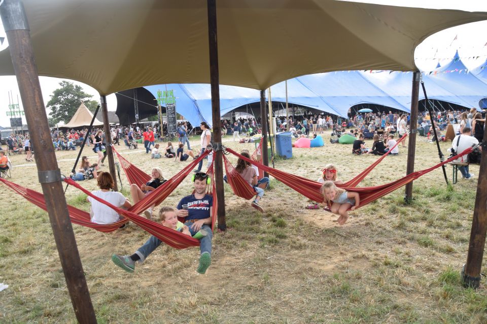 2019-08-04 00:00:00 - 16.000 festivalgangers op uitverkochte tweede dag Dranouter - dsc_0175_custom.jpg