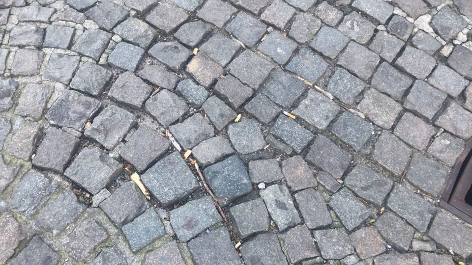 2018-02-28 00:00:00 - Kortrijk legt twee kasseipleinen opnieuw aan - kassei2.jpg