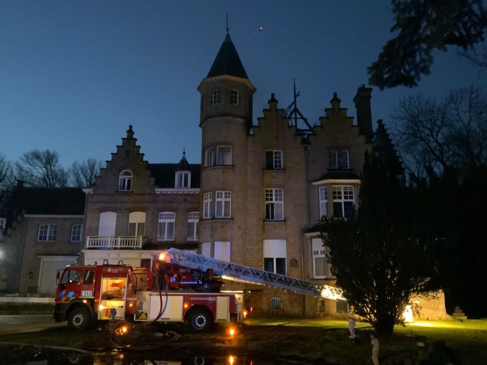 2022-03-26 00:00:00 - Brand legt historisch kasteeltje in de Panne in de as - whatsapp_image_2022-03-26_at_20.20.49.jpeg